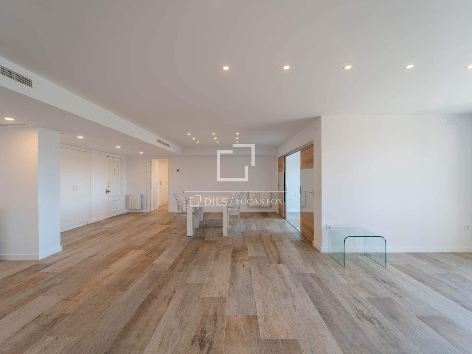 5 soverom Leilighet til leie i Valencia by med garasje - € 5 000 (Ref: 9866139)