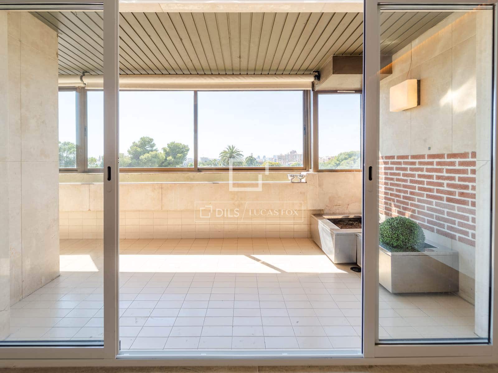 5 soverom Leilighet til leie i Valencia by med garasje - € 5 000 (Ref: 9866139)