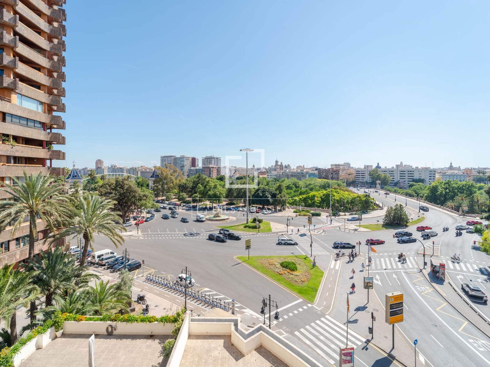 5 soverom Leilighet til leie i Valencia by med garasje - € 5 000 (Ref: 9866139)