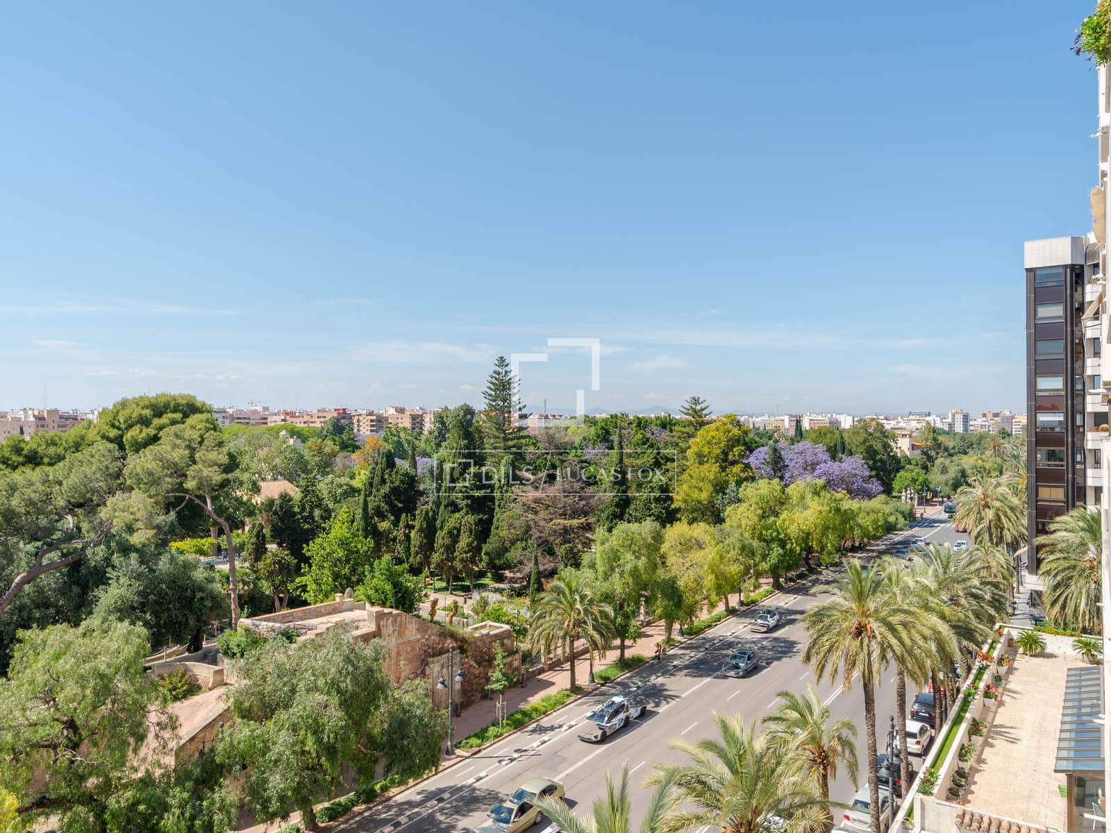 5 soverom Leilighet til leie i Valencia by med garasje - € 5 000 (Ref: 9866139)