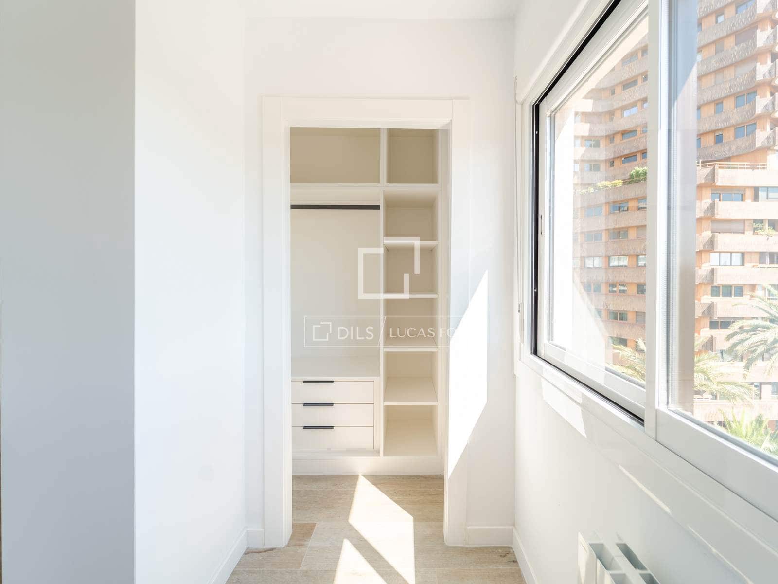 5 soverom Leilighet til leie i Valencia by med garasje - € 5 000 (Ref: 9866139)
