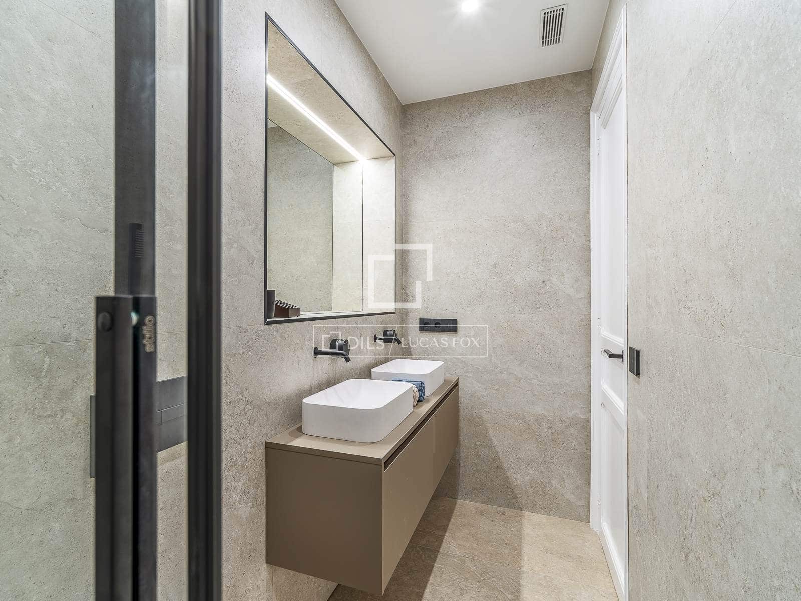 3 soveværelse Lejlighed til salg i Barcelona by - € 1.290.000 (Ref: 9866140)
