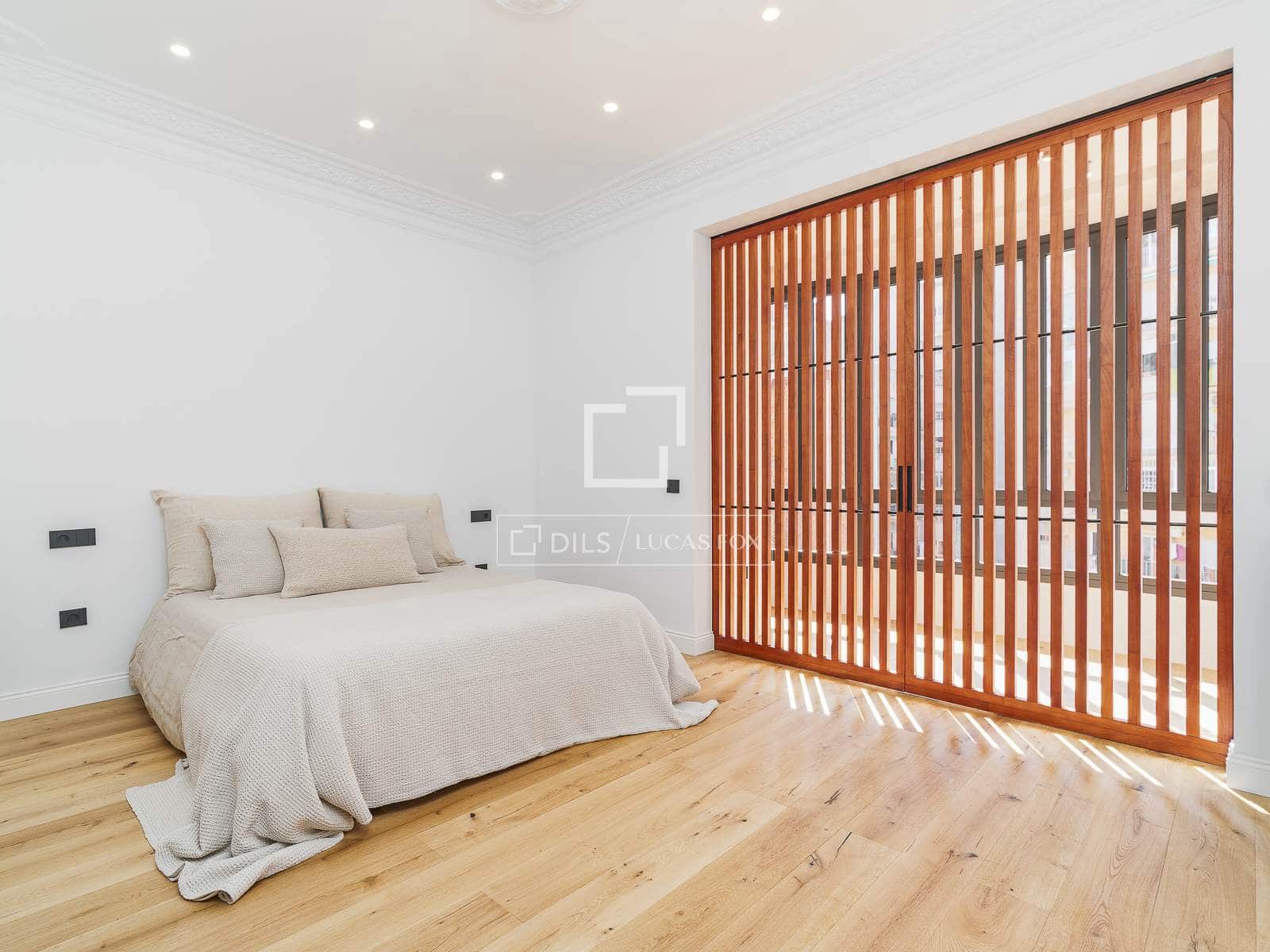 3 soveværelse Lejlighed til salg i Barcelona by - € 1.290.000 (Ref: 9866140)