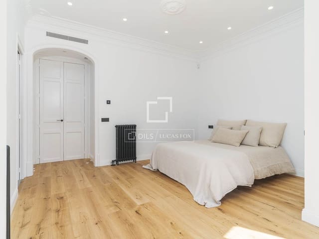 3 soveværelse Lejlighed til salg i Barcelona by - € 1.290.000 (Ref: 9866140)
