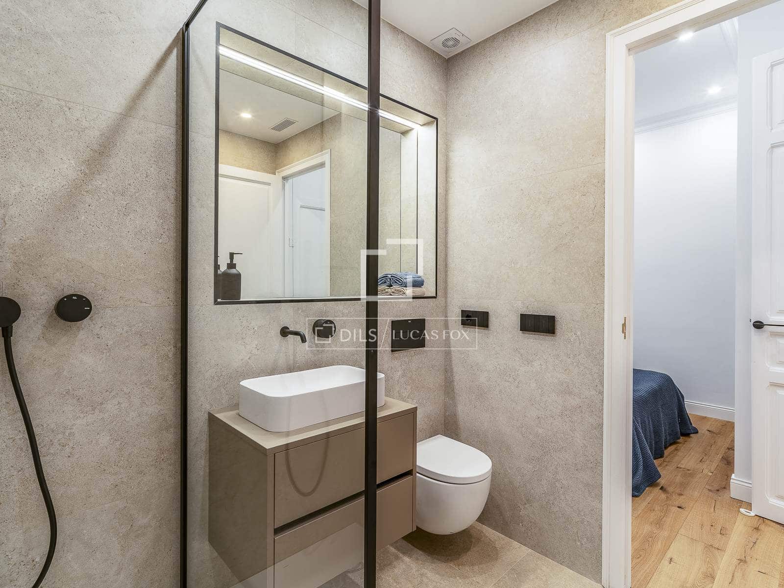 3 soveværelse Lejlighed til salg i Barcelona by - € 1.290.000 (Ref: 9866140)