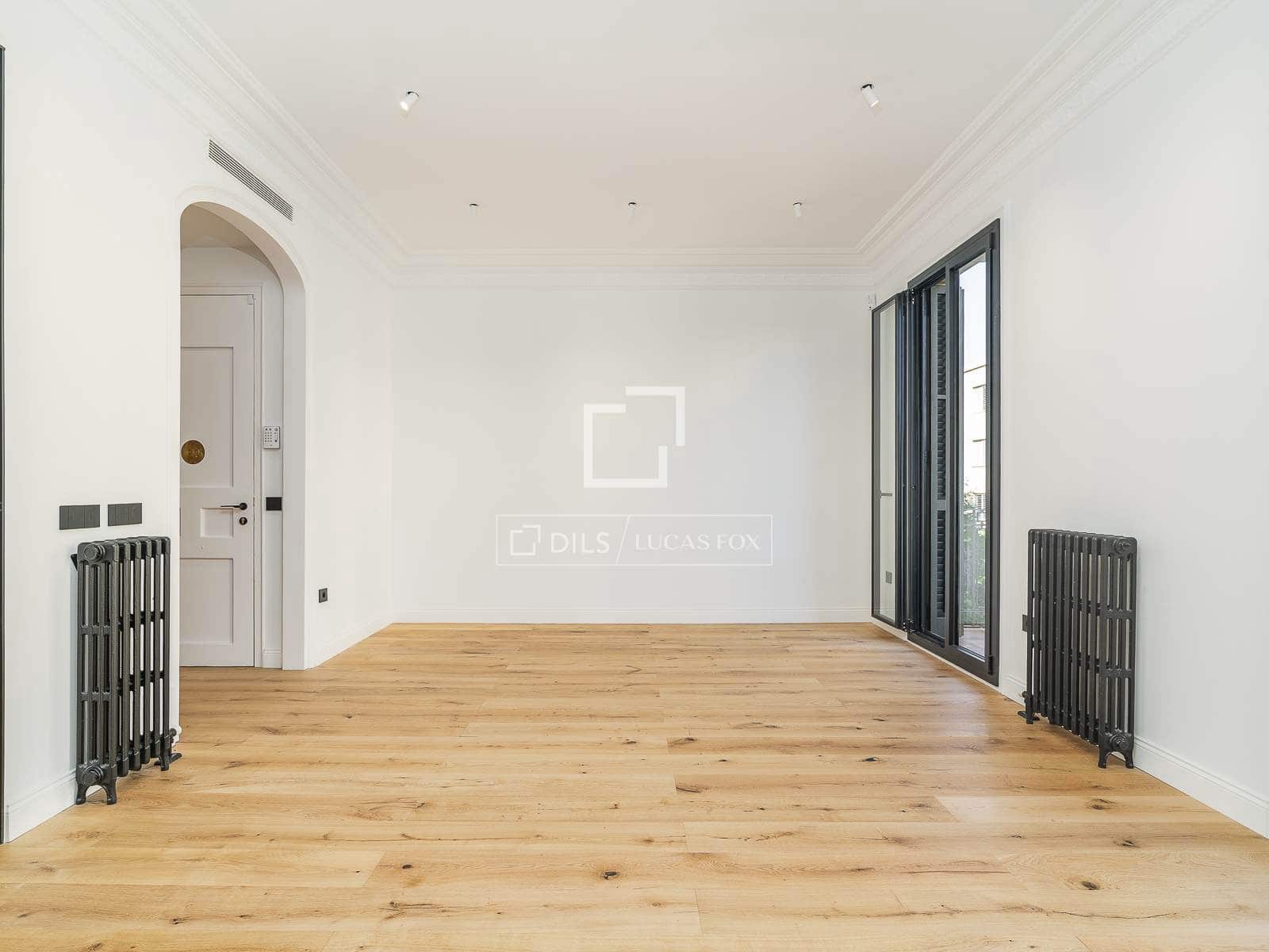 3 soveværelse Lejlighed til salg i Barcelona by - € 1.290.000 (Ref: 9866140)