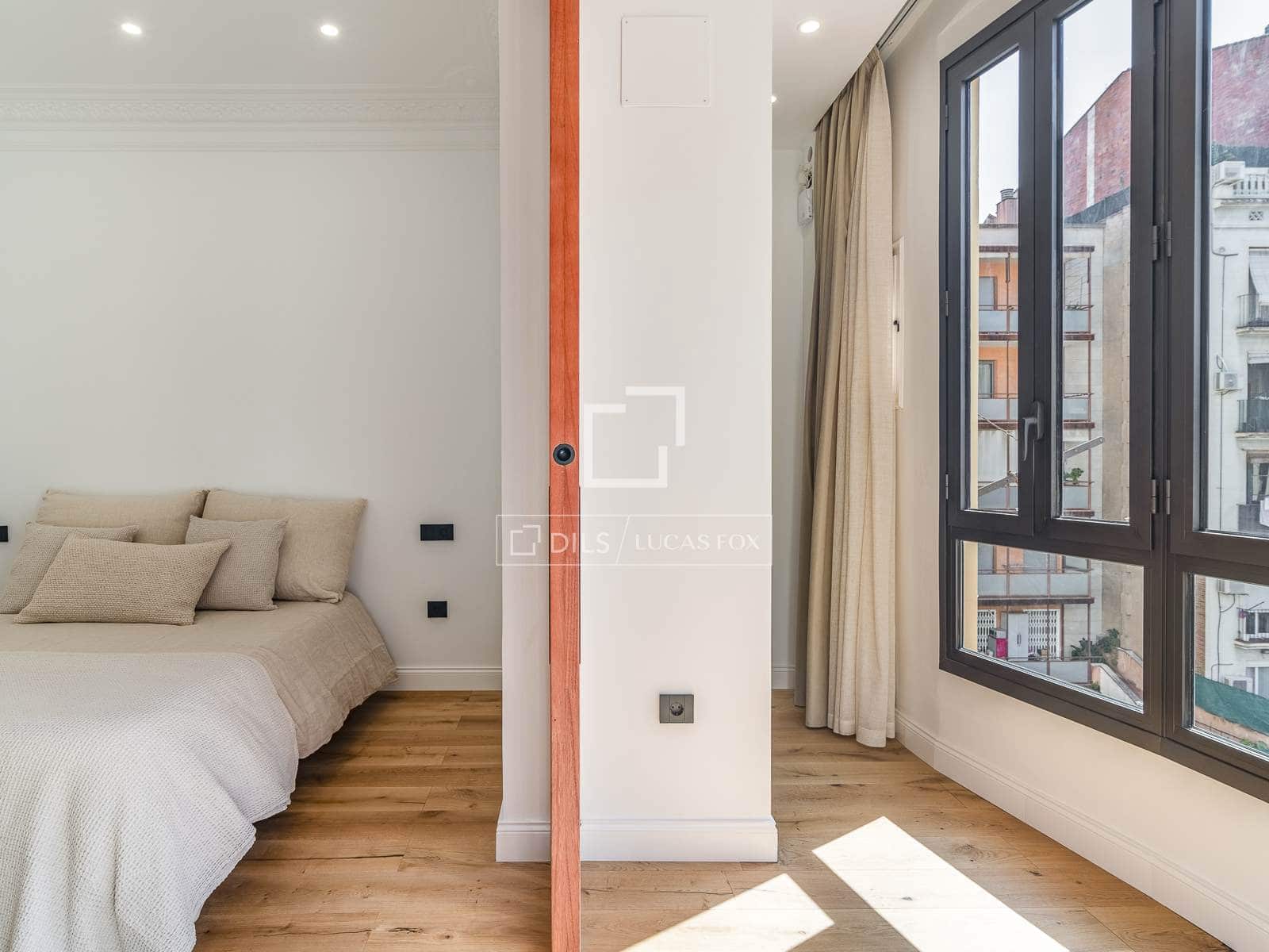 3 soveværelse Lejlighed til salg i Barcelona by - € 1.290.000 (Ref: 9866140)