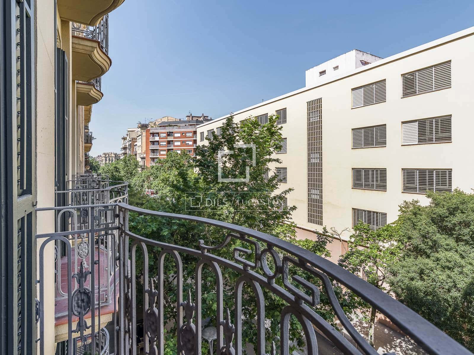 3 soveværelse Lejlighed til salg i Barcelona by - € 1.290.000 (Ref: 9866140)