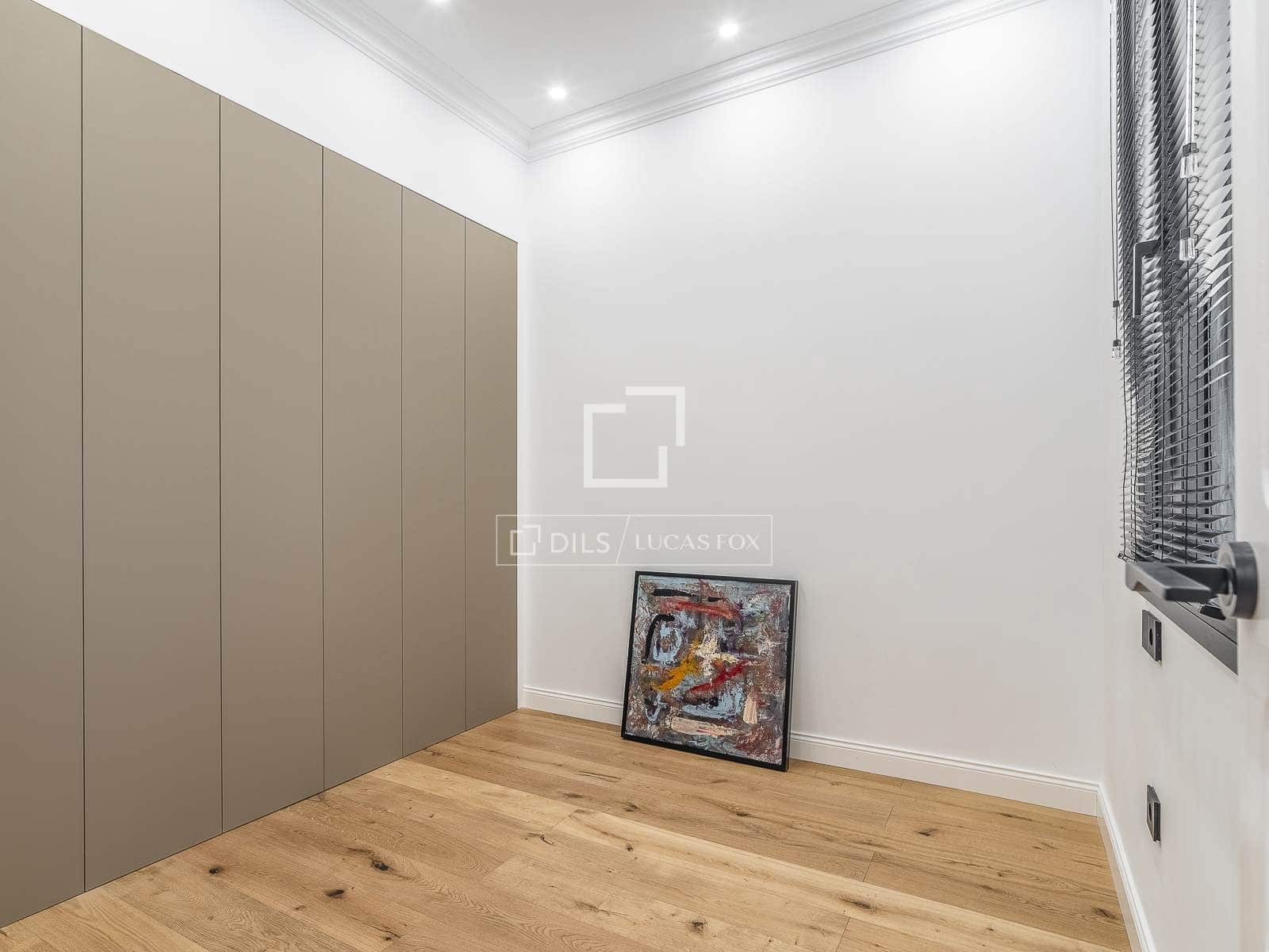 3 soveværelse Lejlighed til salg i Barcelona by - € 1.190.000 (Ref: 9866140)