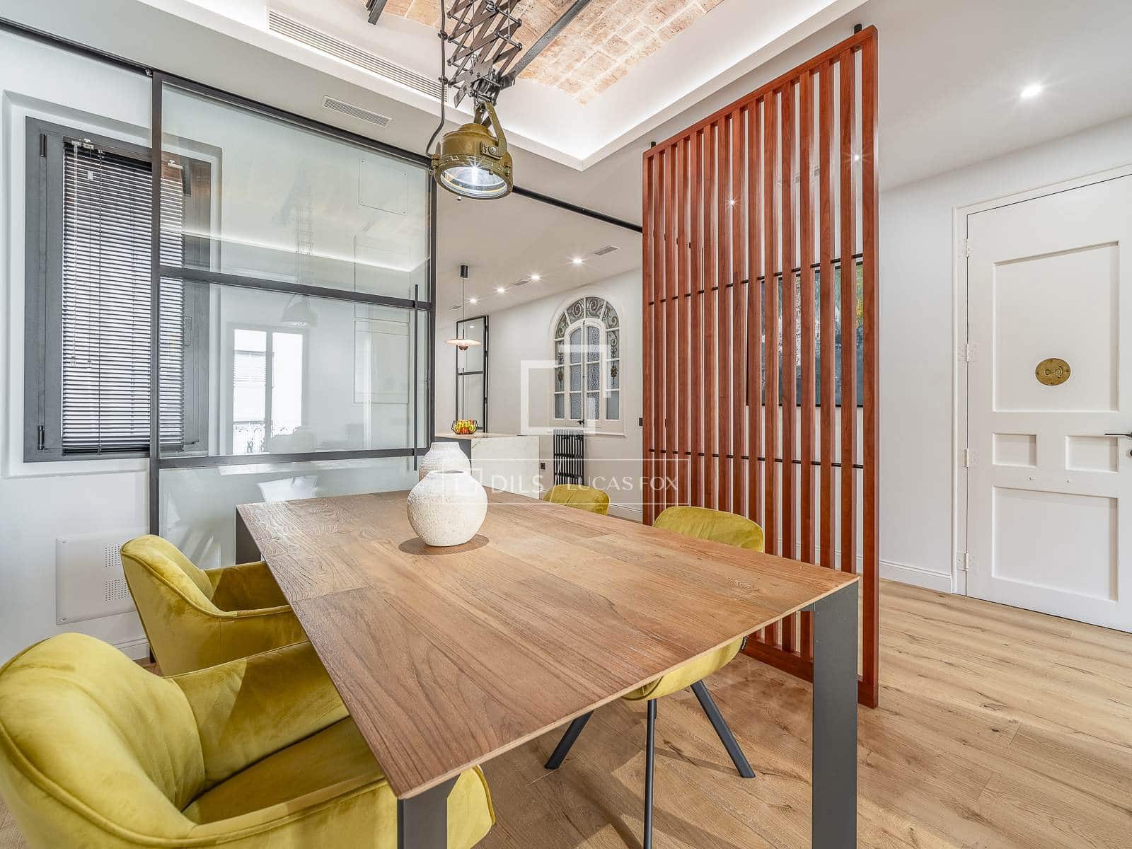 3 soveværelse Lejlighed til salg i Barcelona by - € 1.190.000 (Ref: 9866140)