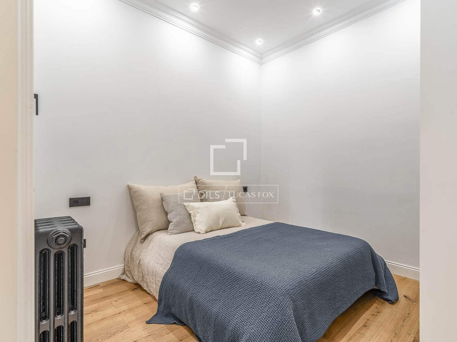 3 soveværelse Lejlighed til salg i Barcelona by - € 1.190.000 (Ref: 9866140)
