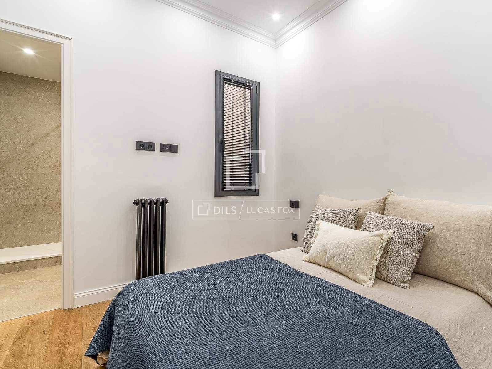 3 soveværelse Lejlighed til salg i Barcelona by - € 1.190.000 (Ref: 9866140)