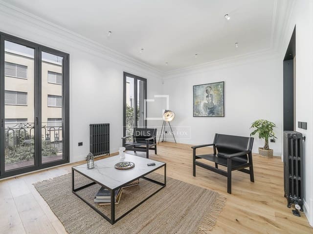 3 soveværelse Lejlighed til salg i Barcelona by - € 1.250.000 (Ref: 9866140)