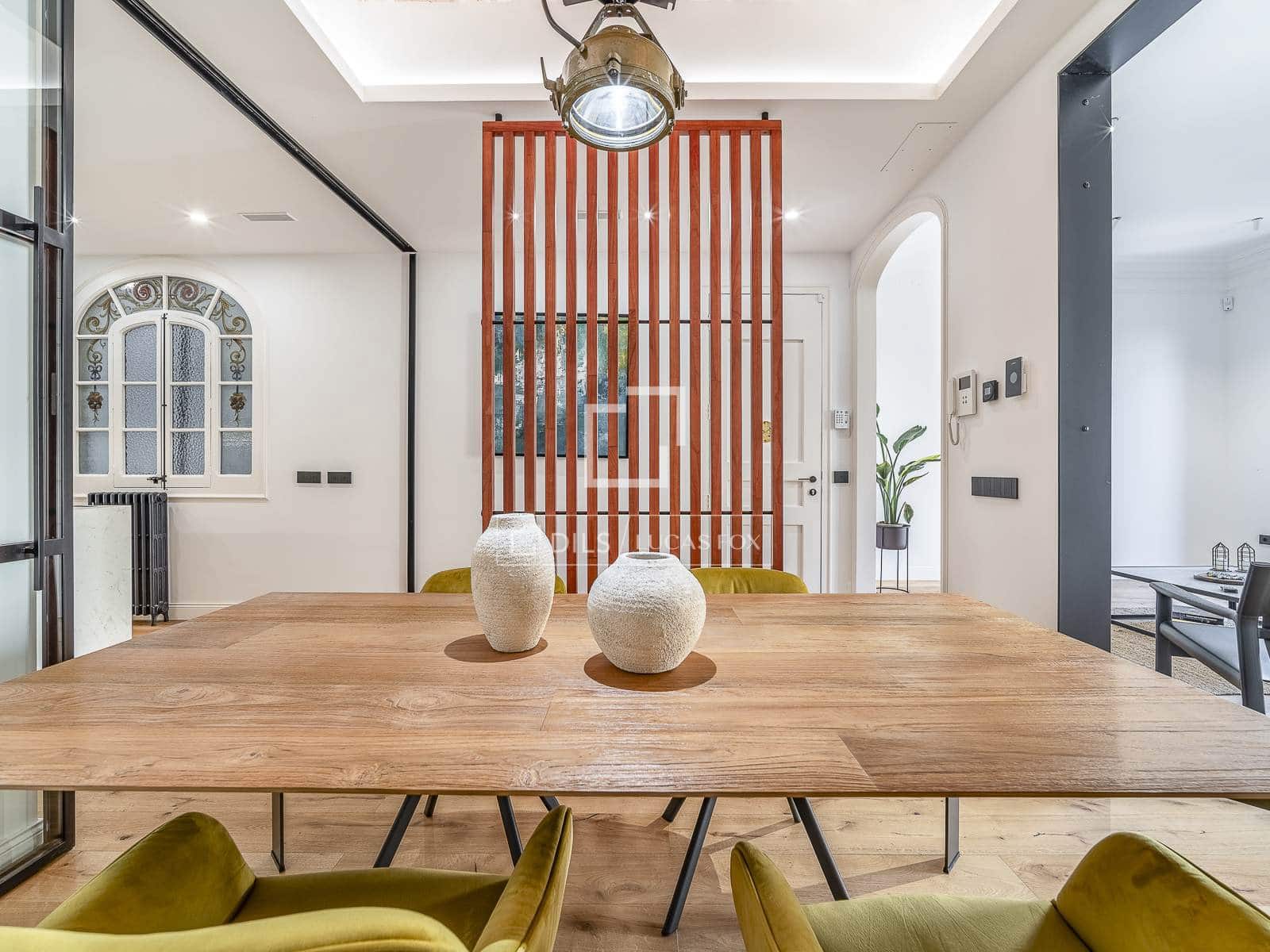 3 soveværelse Lejlighed til salg i Barcelona by - € 1.190.000 (Ref: 9866140)