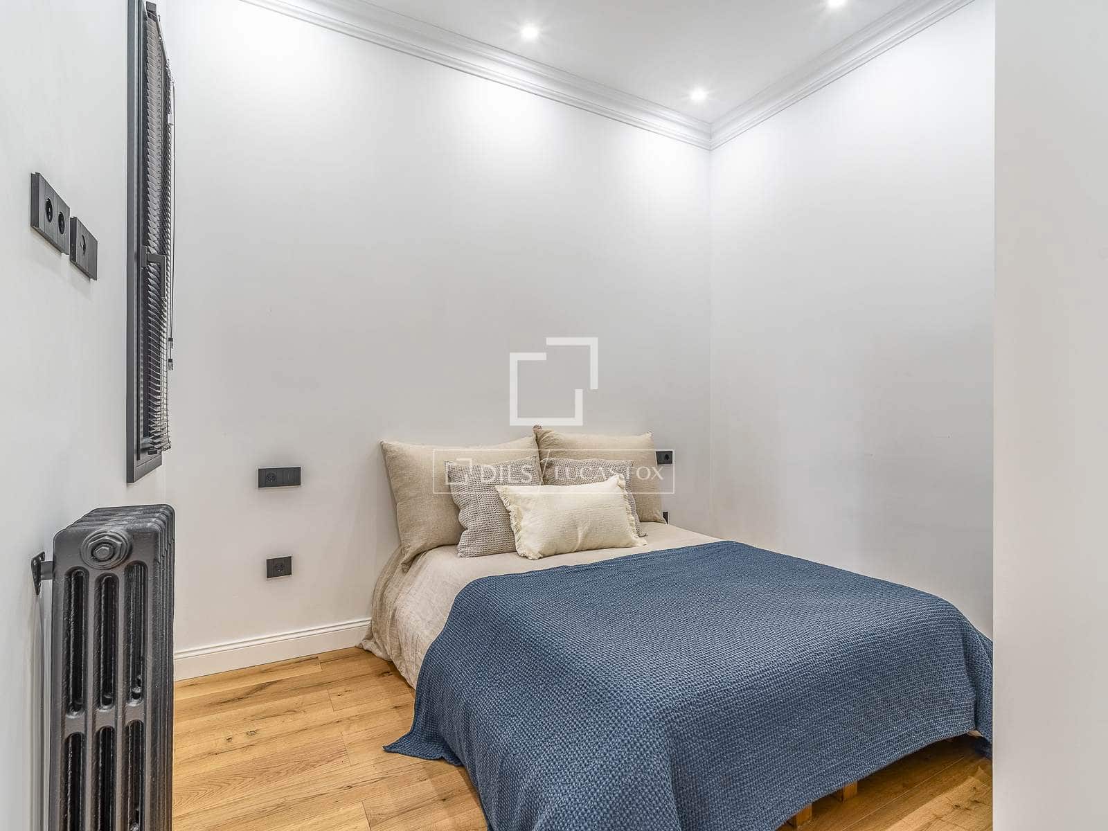 3 soveværelse Lejlighed til salg i Barcelona by - € 1.190.000 (Ref: 9866140)