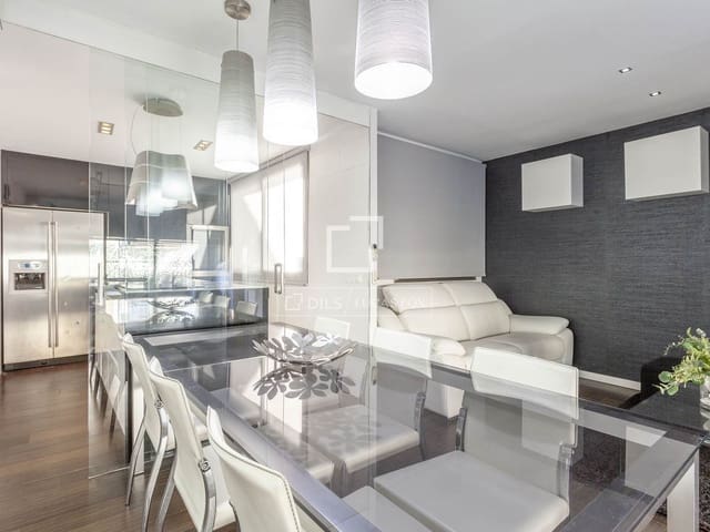 Penthouse de 3 chambres à louer à Valence ville - 2 500 € (Ref: 9866185)