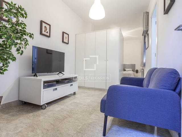 Penthouse de 3 chambres à louer à Valence ville - 2 500 € (Ref: 9866185)