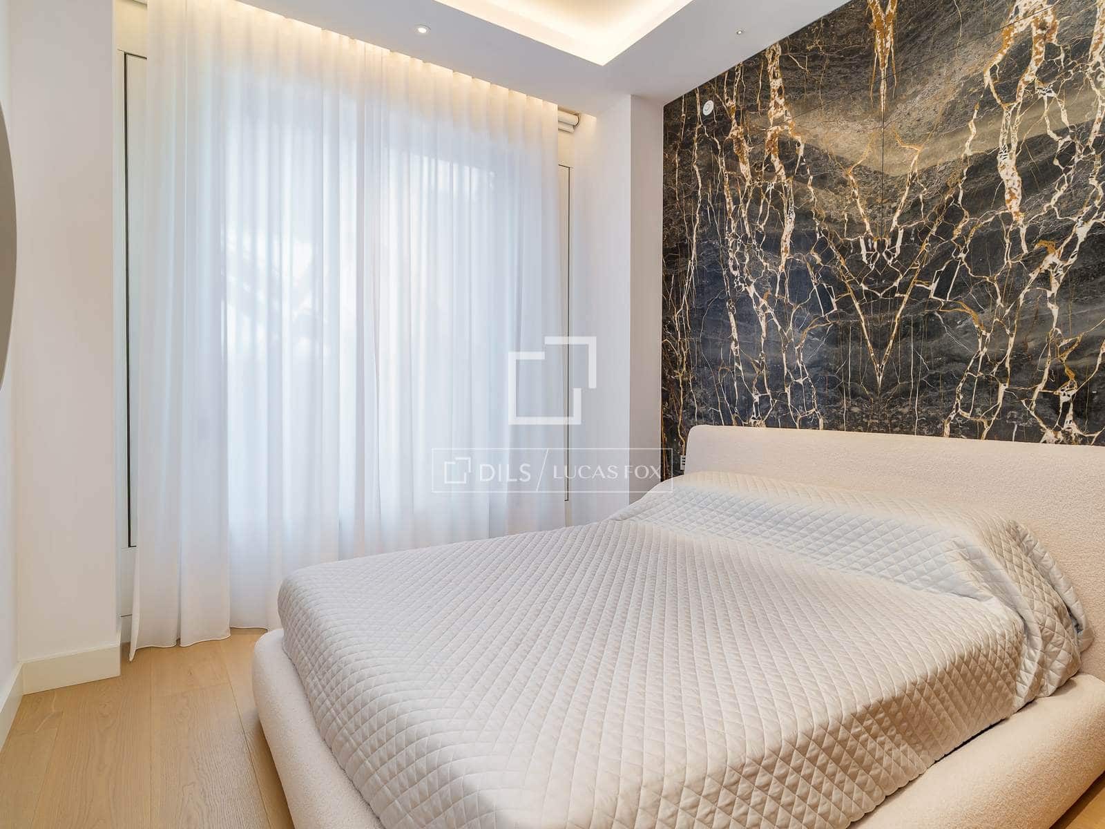 2 soveværelse Lejlighed til salg i Barcelona by med swimmingpool garage - € 3.900.000 (Ref: 9866186)