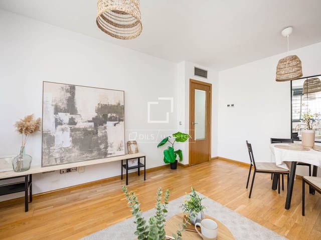 2 sovrum Lägenhet till salu i Fuente del Berro, Madrid stad - 579 000 € (Ref: 9866187)
