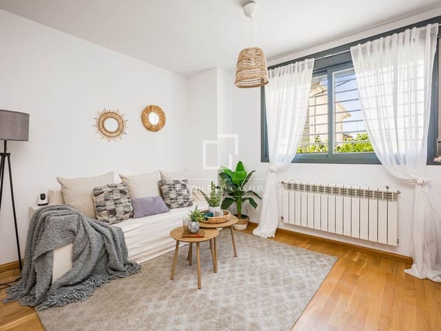 2 sovrum Lägenhet till salu i Fuente del Berro, Madrid stad - 579 000 € (Ref: 9866187)