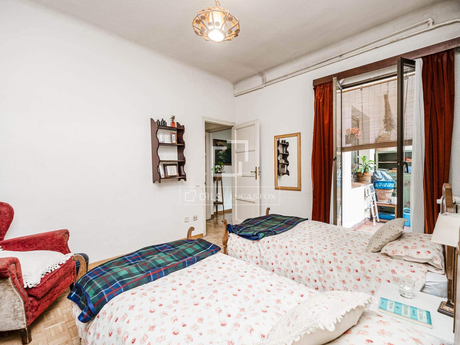 Apartamento de 5 habitaciones en Madrid ciudad en venta - 1.450.000 € (Ref: 9866188)