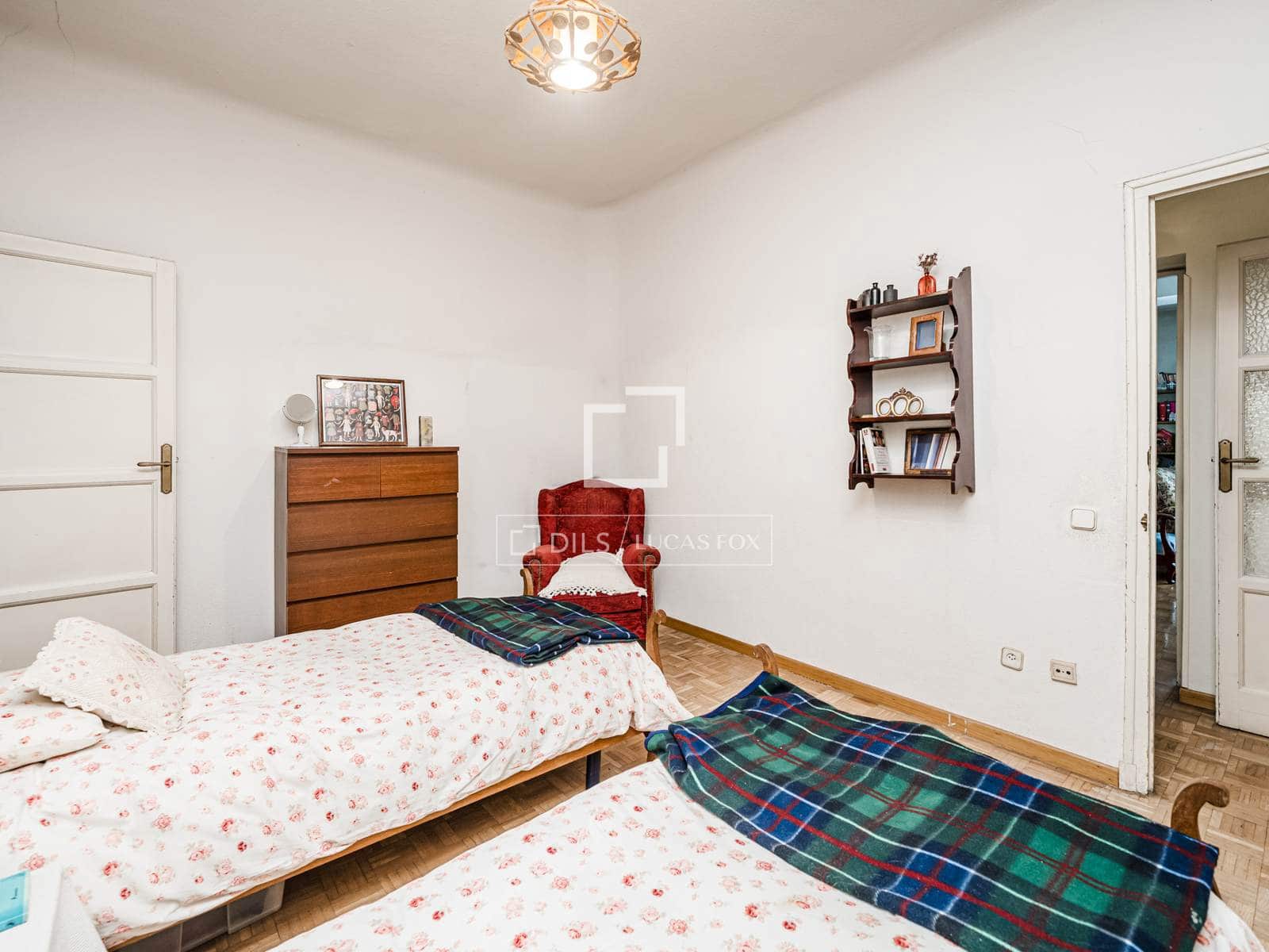 Apartamento de 5 habitaciones en Madrid ciudad en venta - 1.450.000 € (Ref: 9866188)