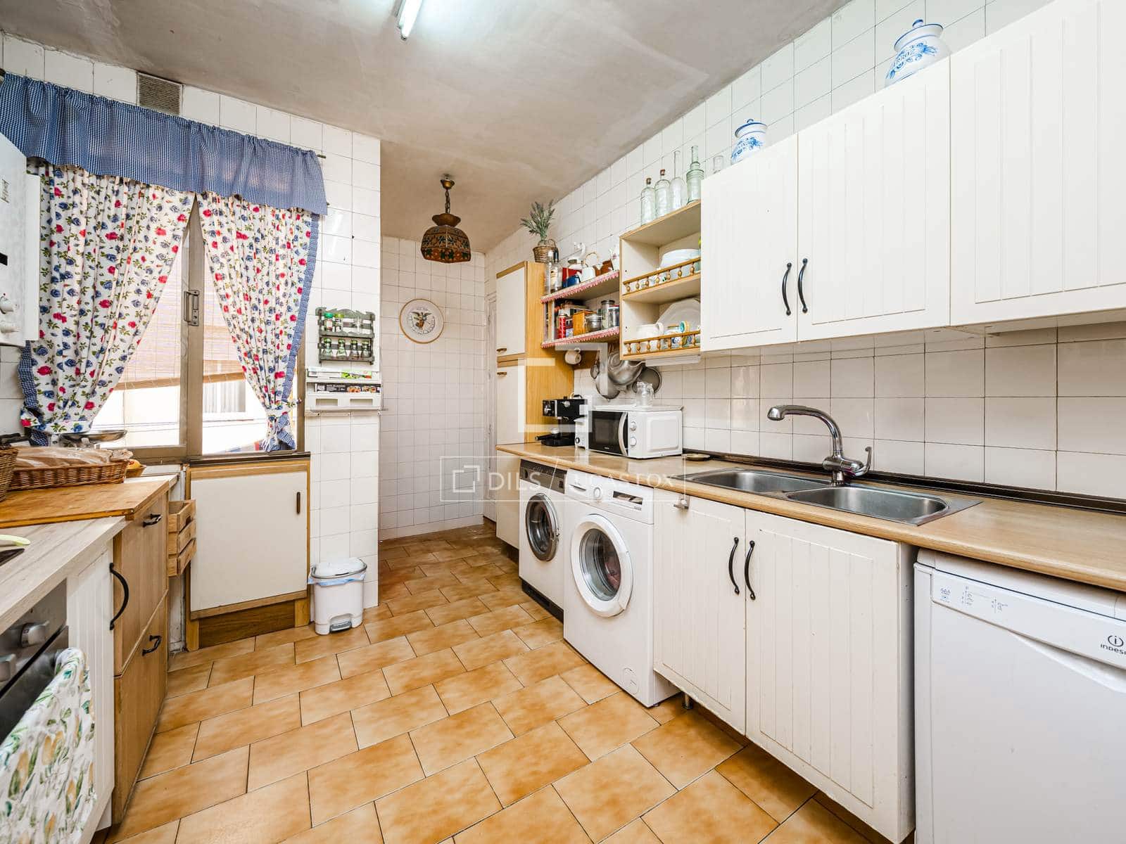 Apartamento de 5 habitaciones en Madrid ciudad en venta - 1.450.000 € (Ref: 9866188)