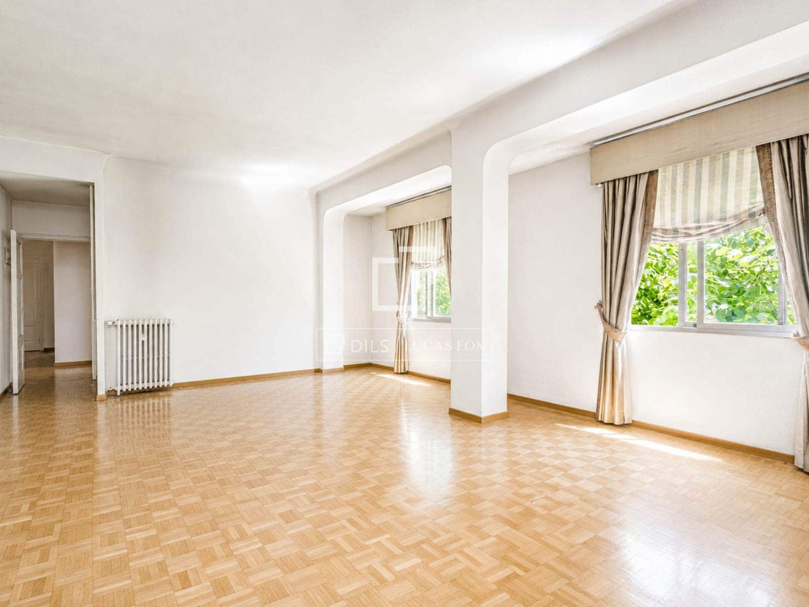 5 soveværelse Lejlighed til salg i Madrid by - € 1.250.000 (Ref: 9866188)