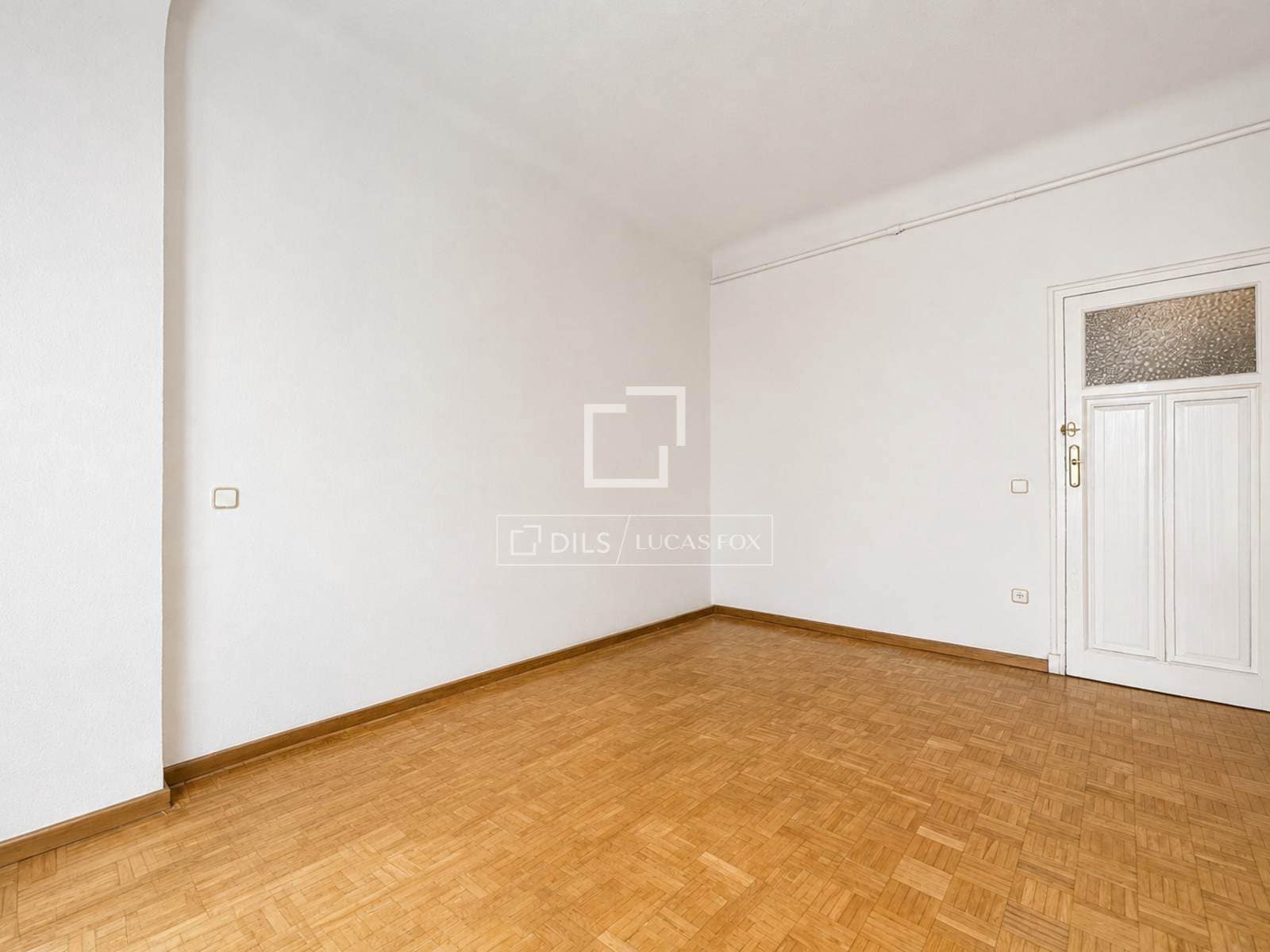 5 soveværelse Lejlighed til salg i Madrid by - € 1.250.000 (Ref: 9866188)