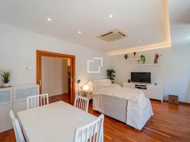 Appartement de 4 chambres à louer à Valence ville - 2 900 € (Ref: 9866190)