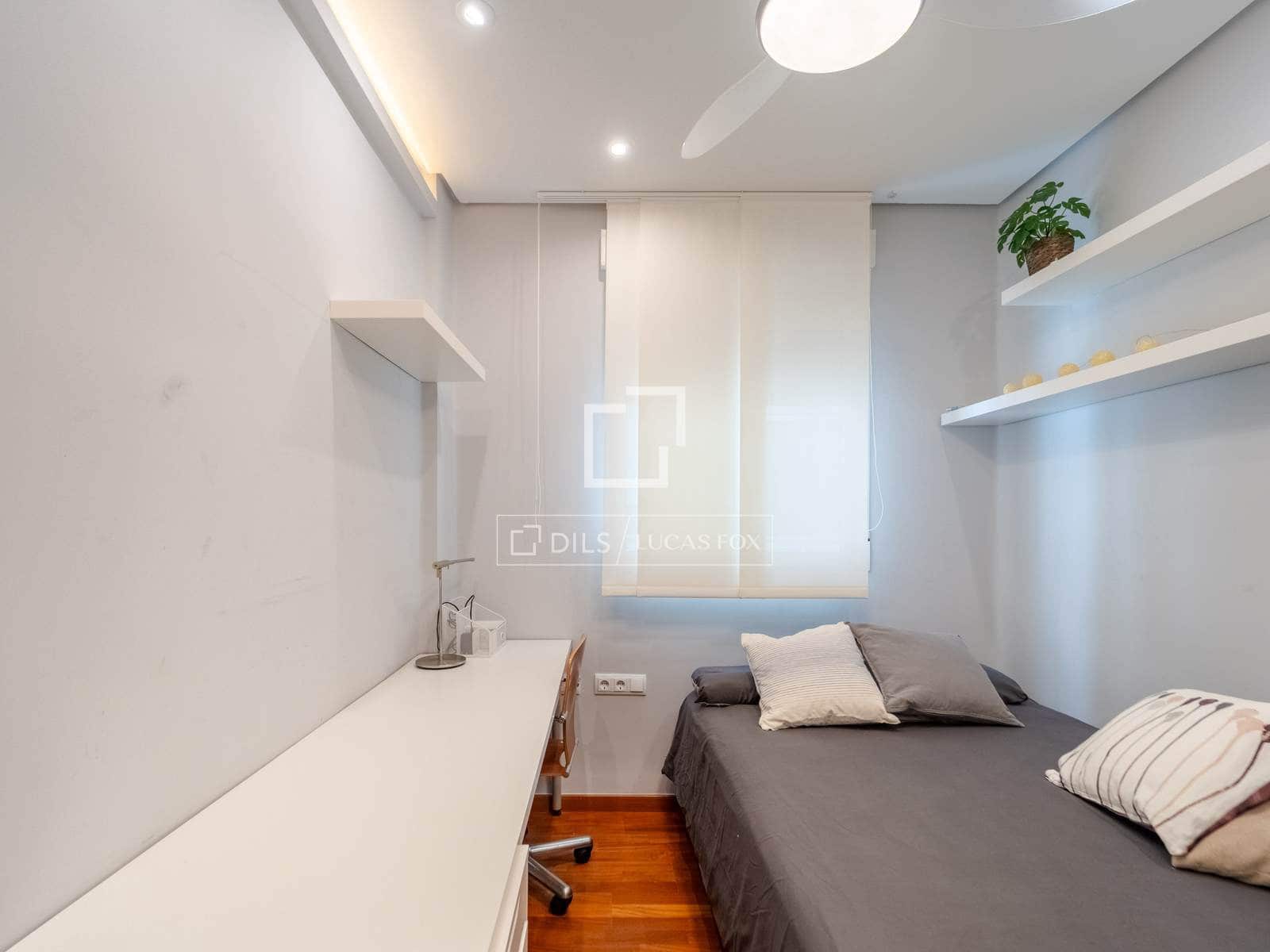 Appartement de 4 chambres à louer à Valence ville - 2 900 € (Ref: 9866190)