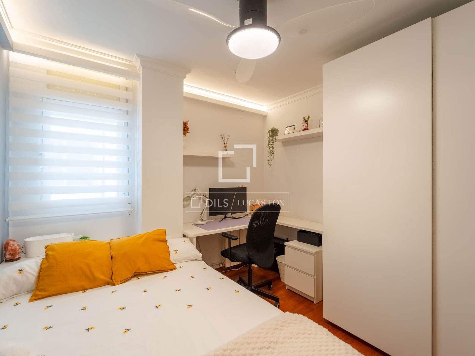 Appartement de 4 chambres à louer à Valence ville - 2 900 € (Ref: 9866190)
