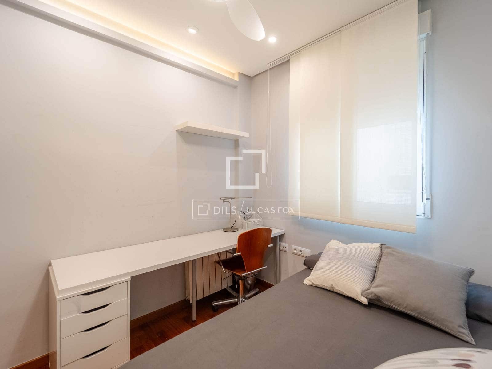 Appartement de 4 chambres à louer à Valence ville - 2 900 € (Ref: 9866190)