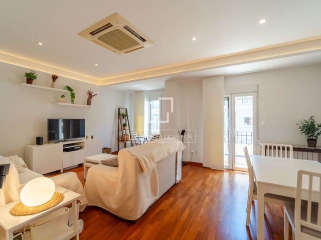 Appartement de 4 chambres à louer à Valence ville - 2 900 € (Ref: 9866190)