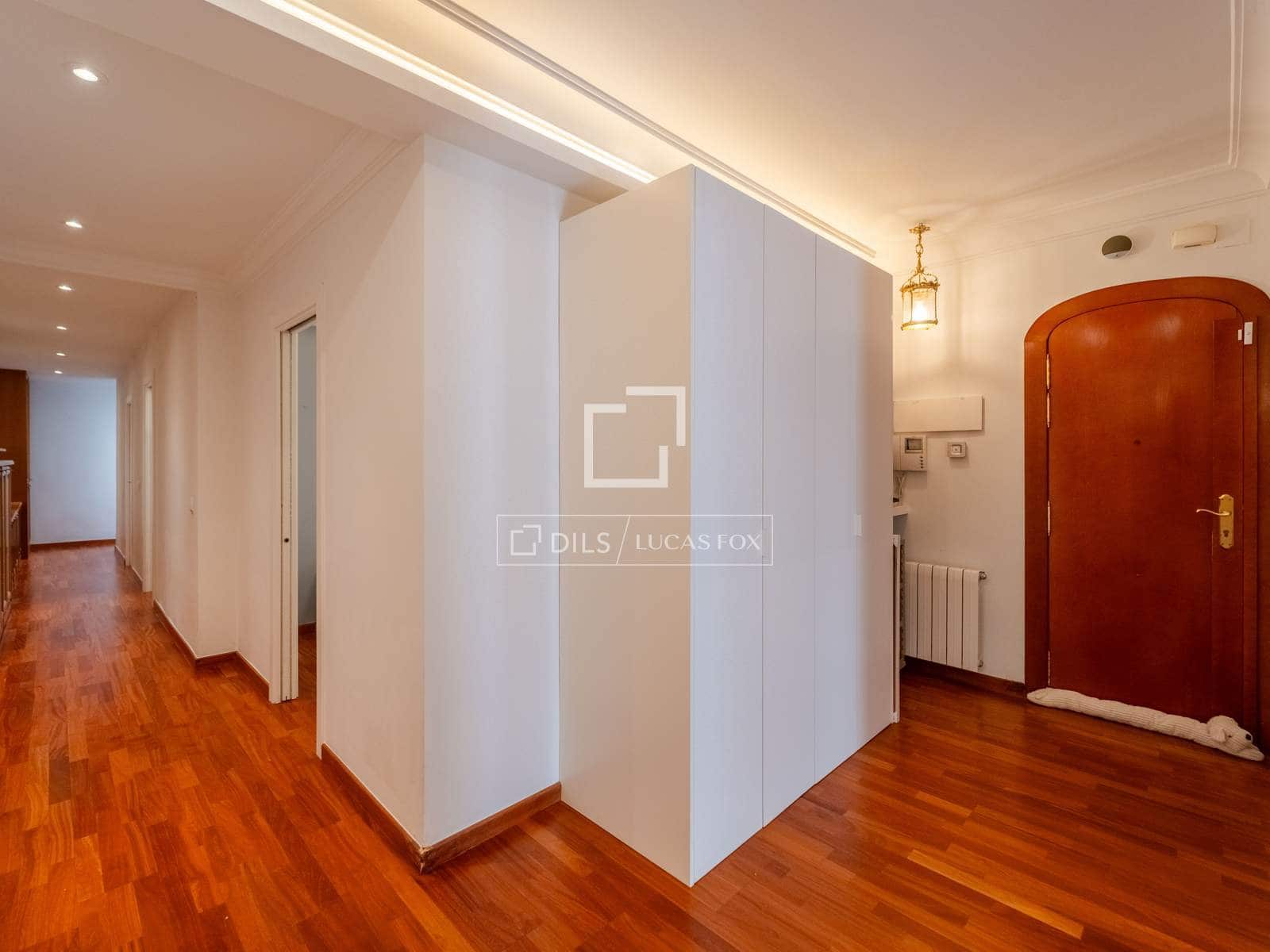 Appartement de 4 chambres à louer à Valence ville - 2 900 € (Ref: 9866190)