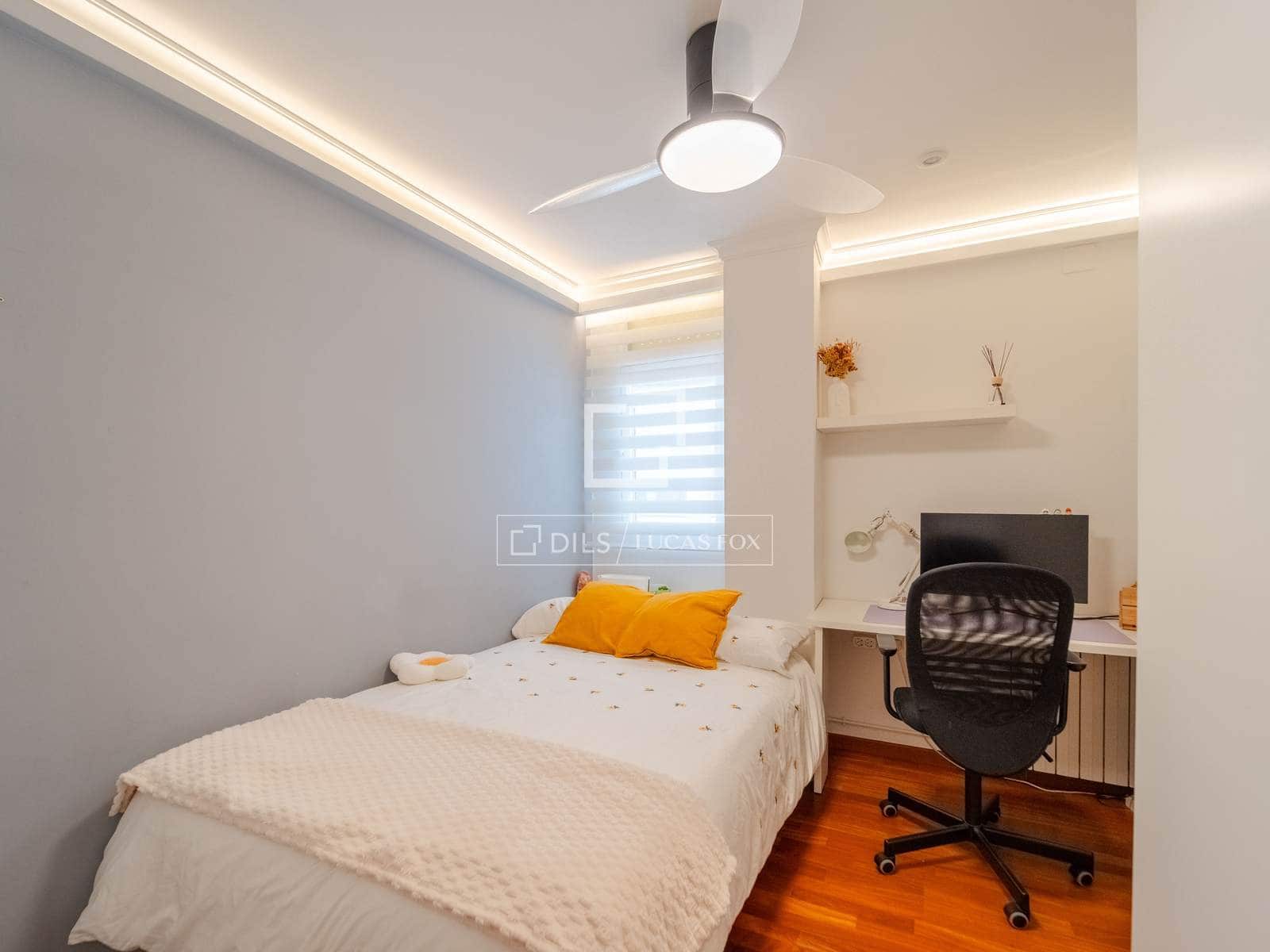 Appartement de 4 chambres à louer à Valence ville - 2 900 € (Ref: 9866190)