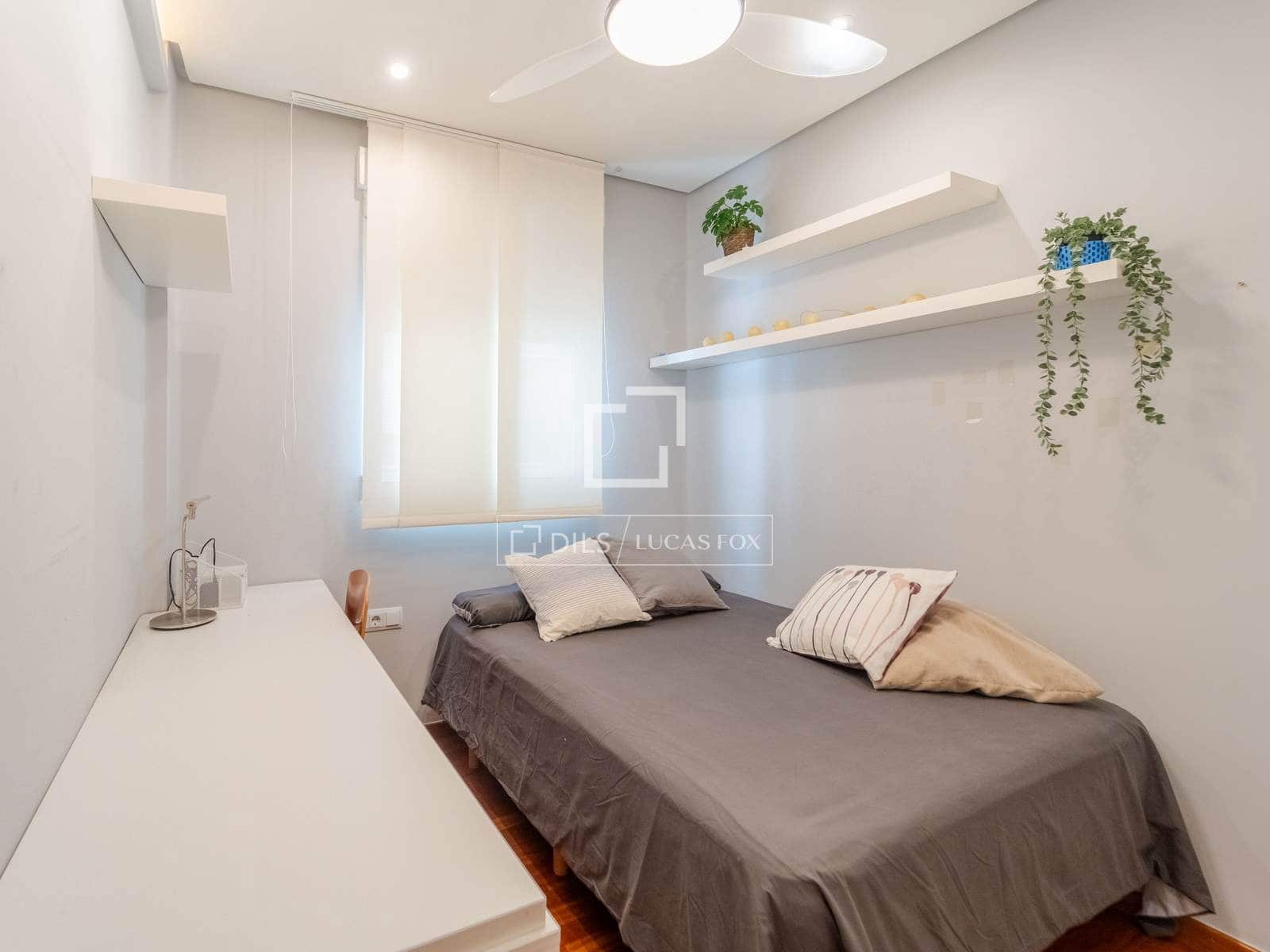 Appartement de 4 chambres à louer à Valence ville - 2 900 € (Ref: 9866190)