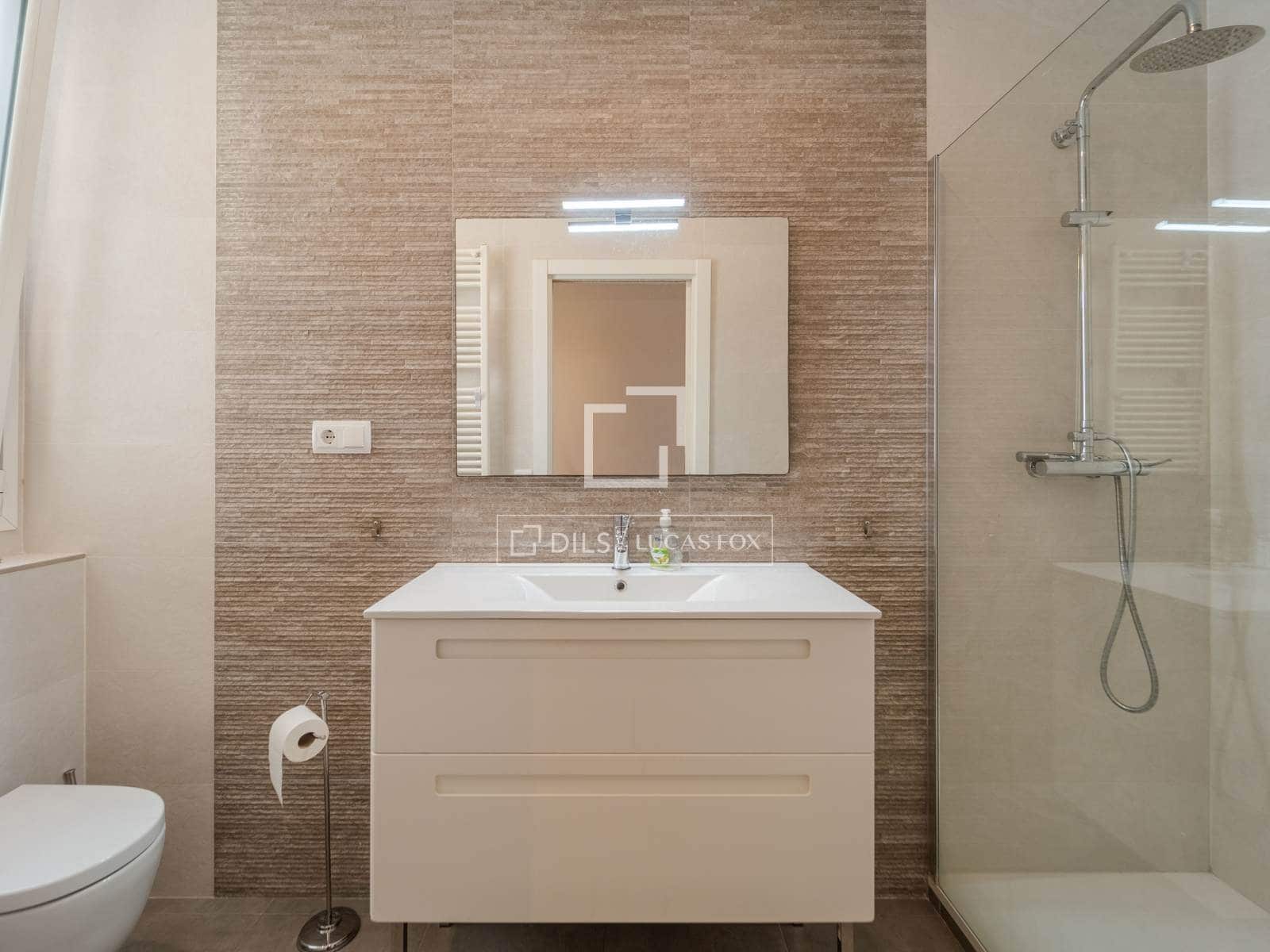 Appartement de 4 chambres à louer à Valence ville - 2 900 € (Ref: 9866190)