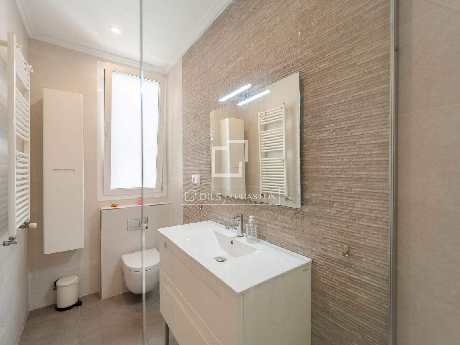 Appartement de 4 chambres à louer à Valence ville - 2 900 € (Ref: 9866190)