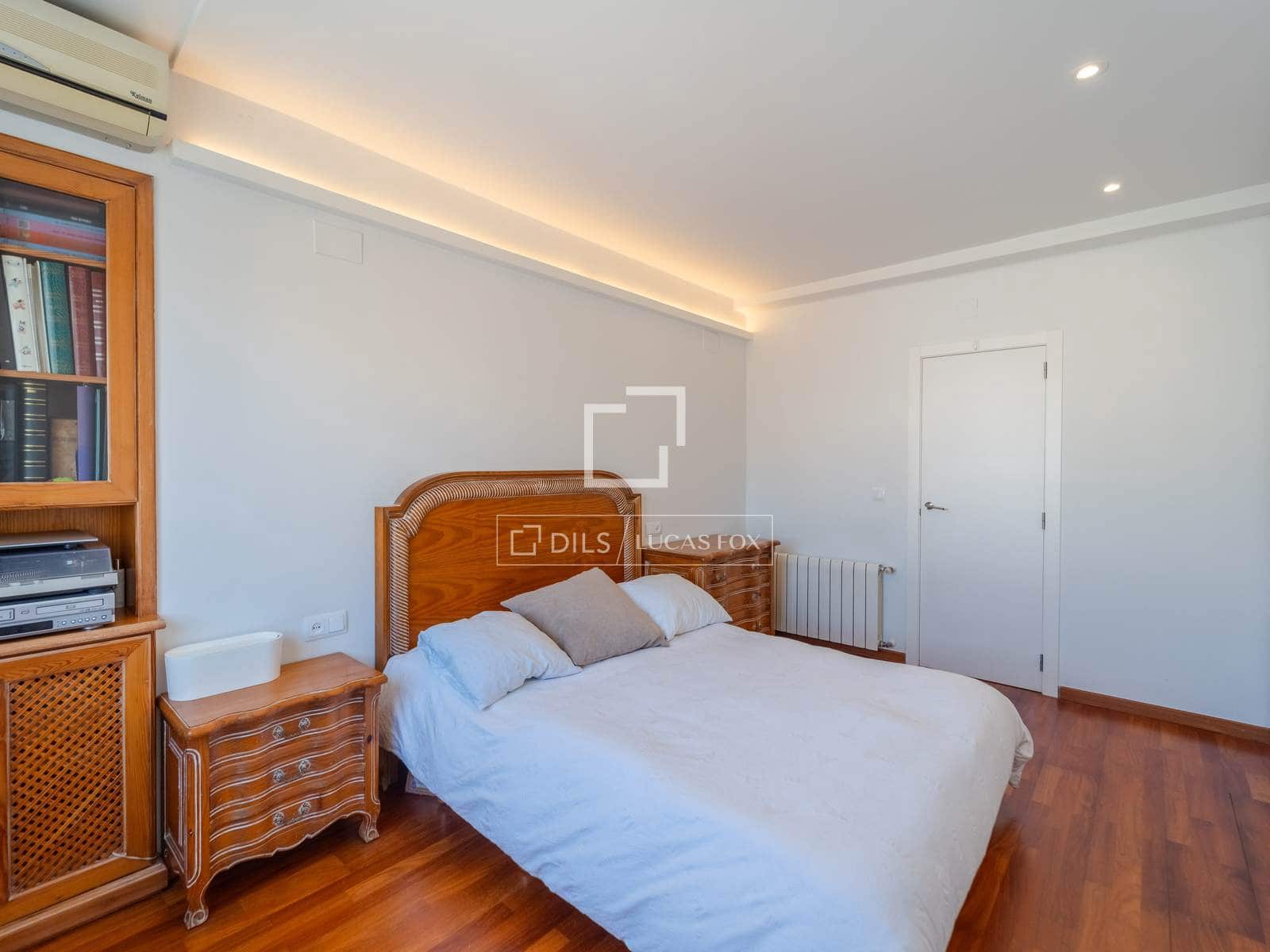 Appartement de 4 chambres à louer à Valence ville - 2 900 € (Ref: 9866190)