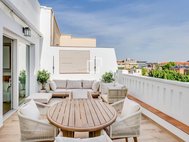 2 makuuhuone Kattohuoneisto vuokrattavana paikassa Castellana, Madrid kaupunki - 7 500 € (Ref: 9866192)