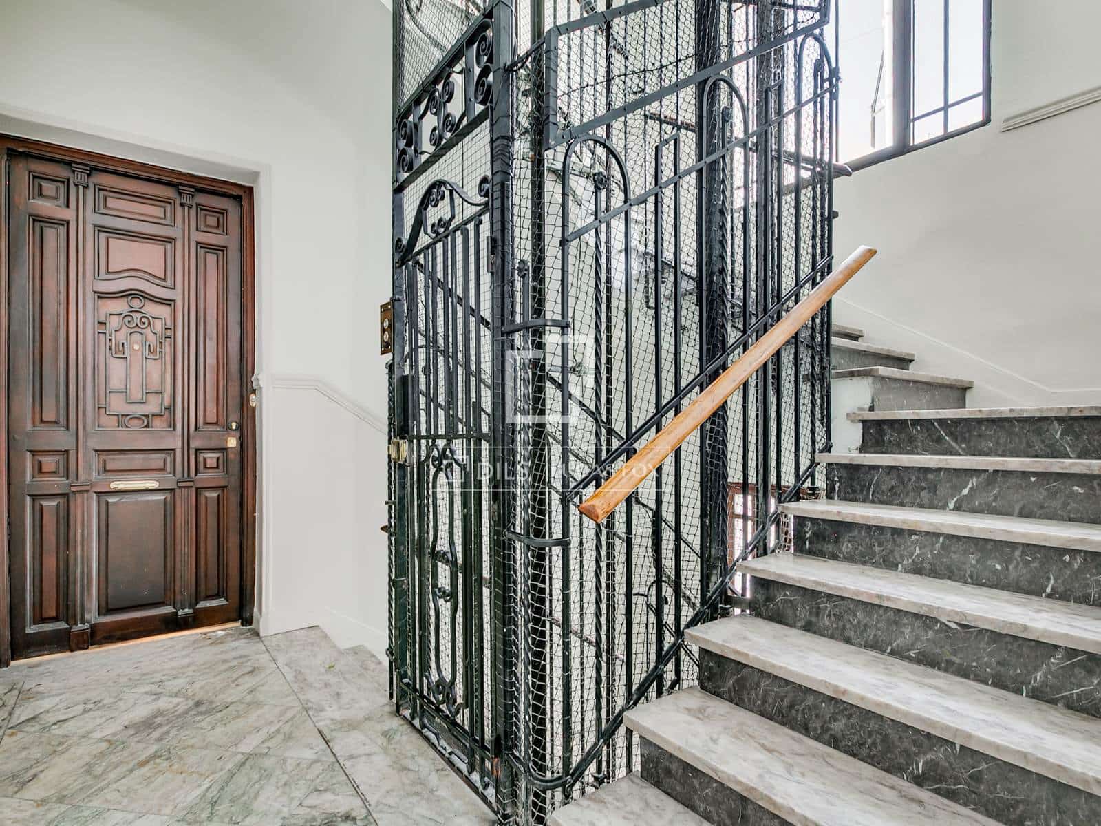 2 bedroom Penthouse for rent in Madrid city - € 7,500 (Ref: 9866192)