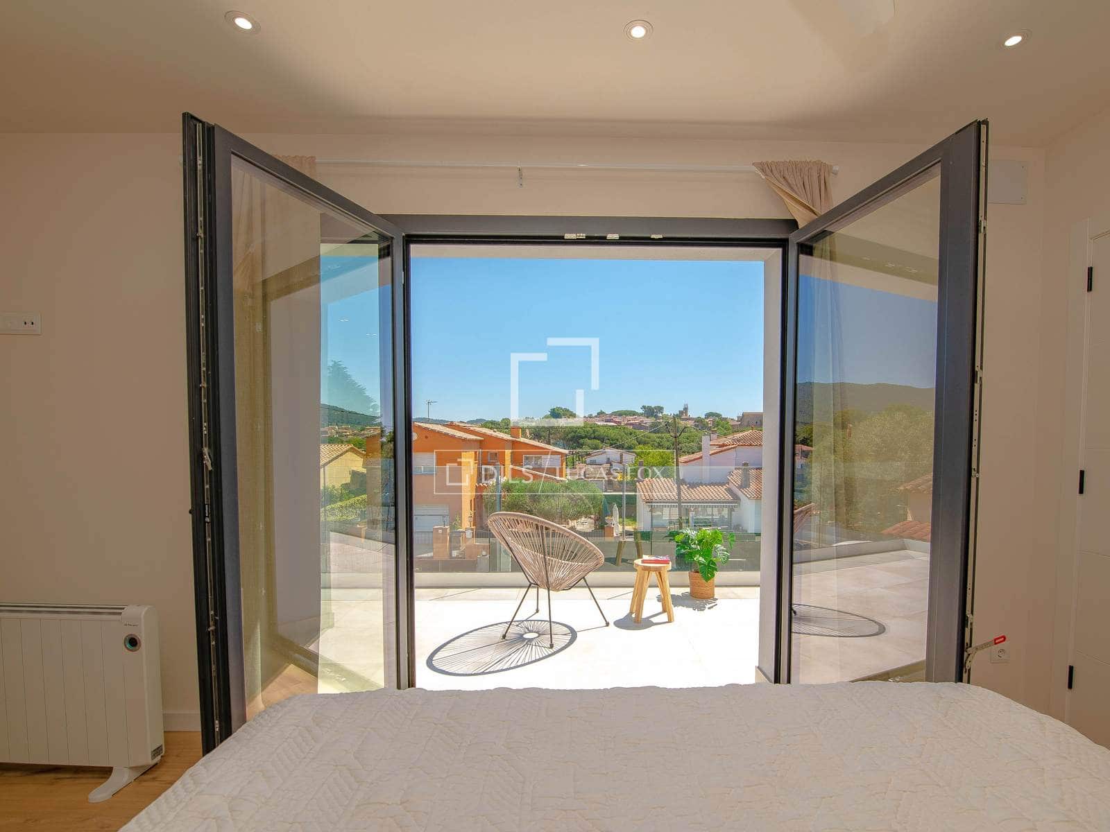 3 soveværelse Villa til salg i Calonge i Sant Antoni med swimmingpool garage - € 820.000 (Ref: 9866193)