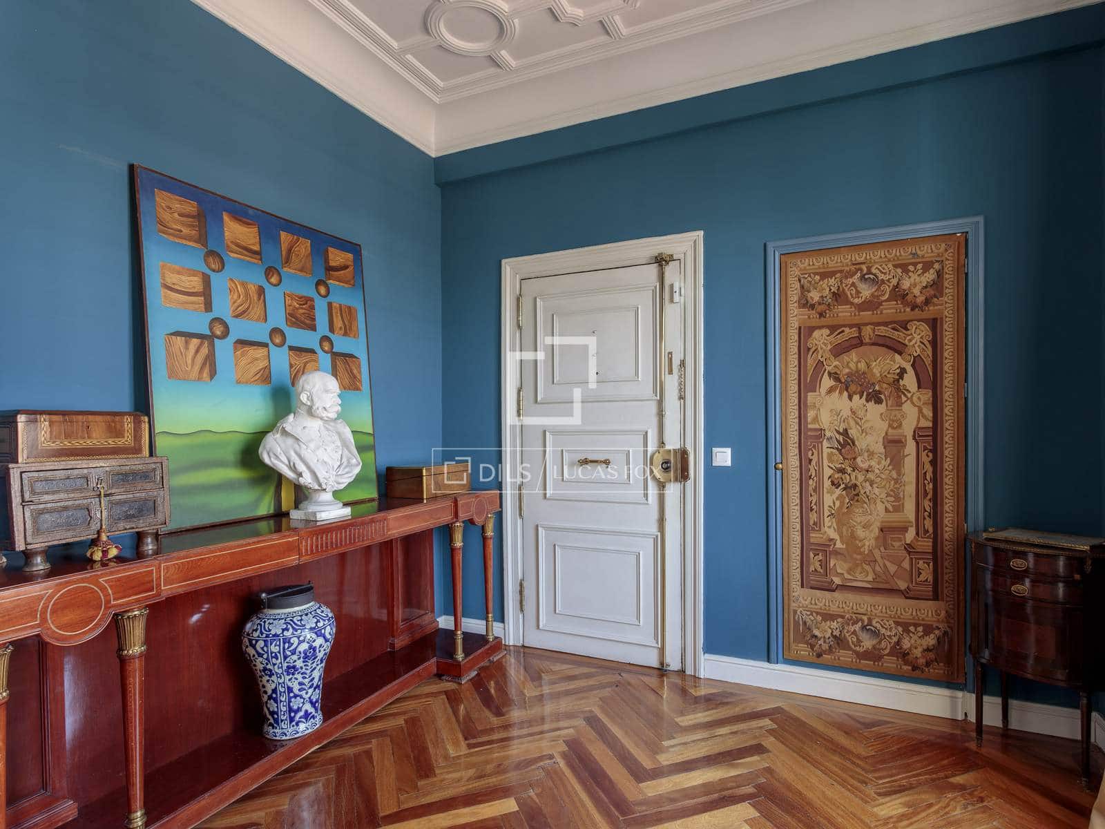 4 soveværelse Penthouse til leje i Madrid by med garage - € 15.000 (Ref: 9867297)