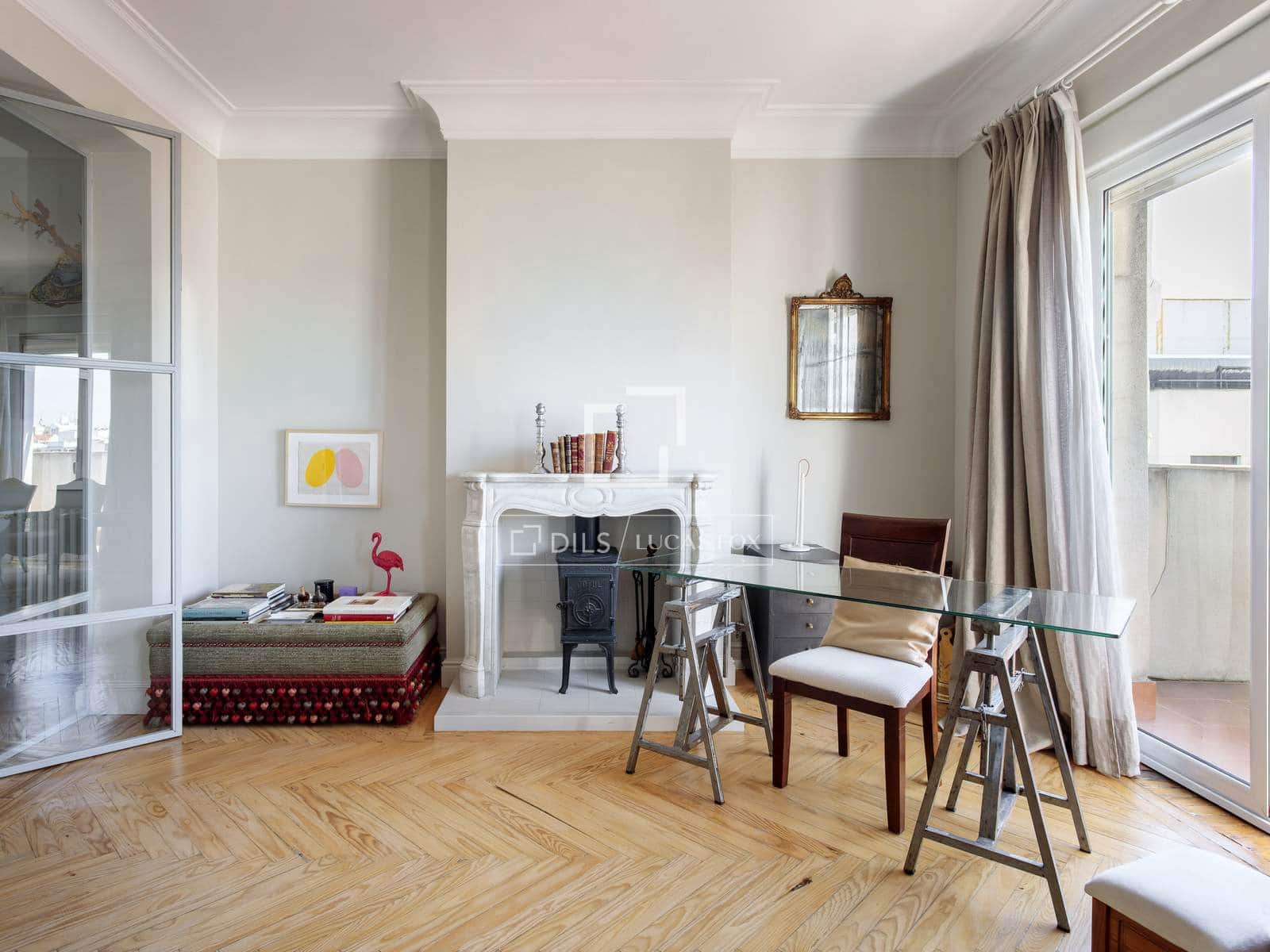 4 soveværelse Penthouse til leje i Madrid by med garage - € 15.000 (Ref: 9867297)