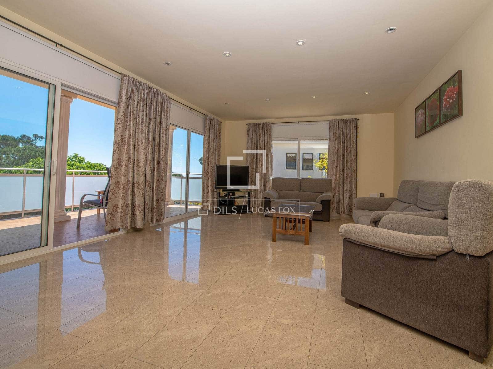 5 bedroom Villa for sale in Platja d'Aro with pool - € 950,000 (Ref: 9867298)