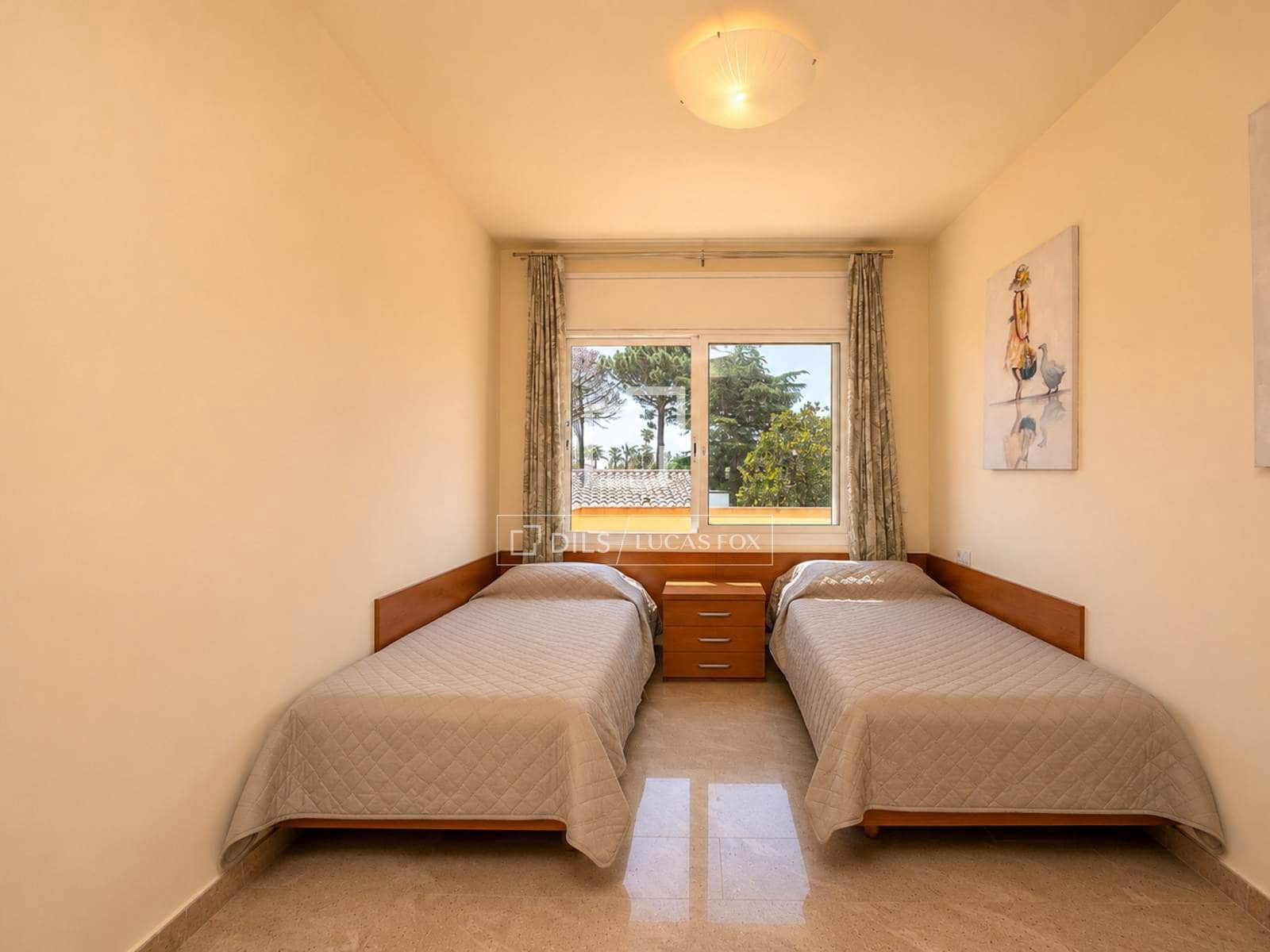 5 bedroom Villa for sale in Platja d'Aro with pool - € 950,000 (Ref: 9867298)