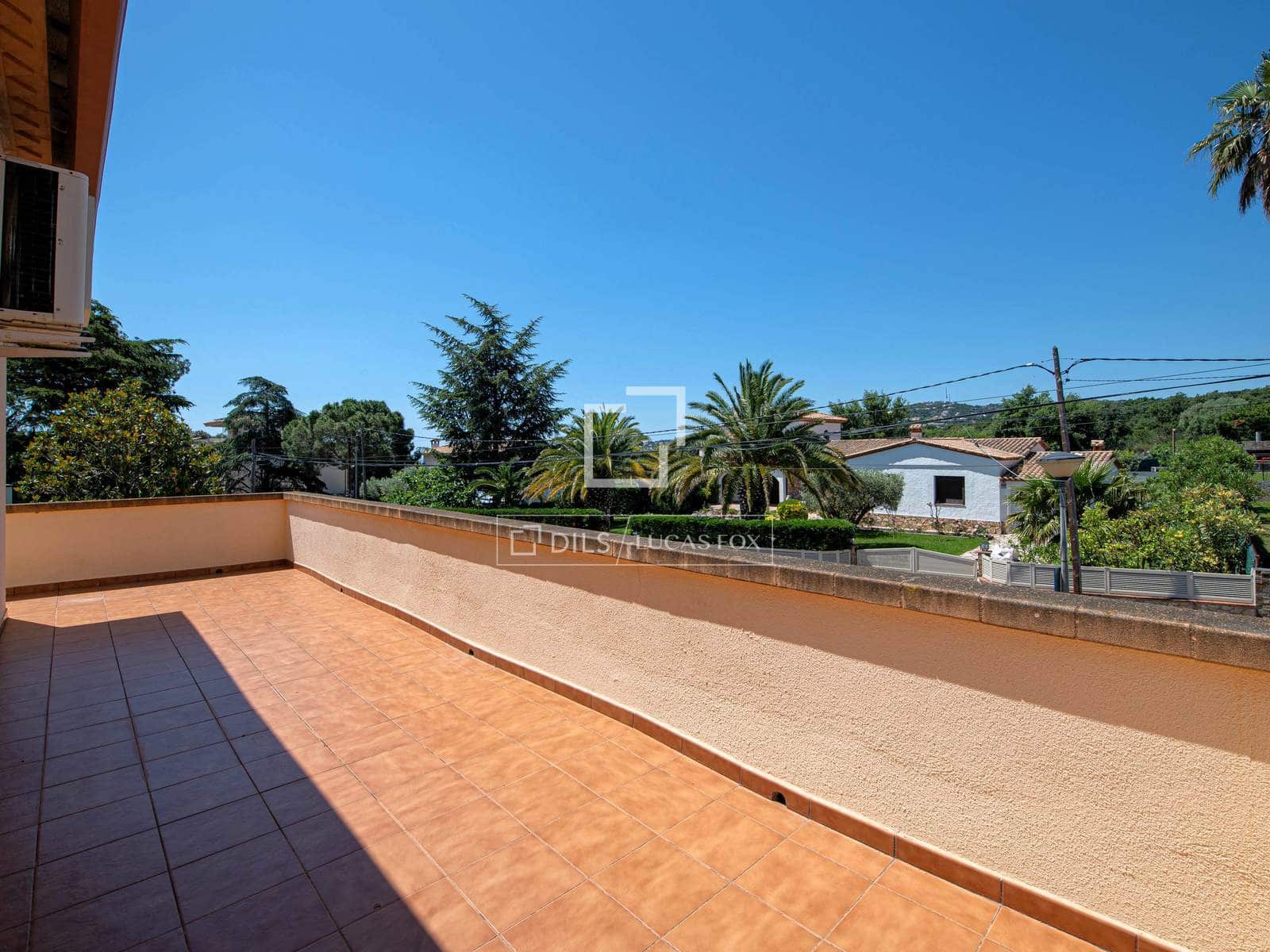 5 bedroom Villa for sale in Platja d'Aro with pool - € 950,000 (Ref: 9867298)