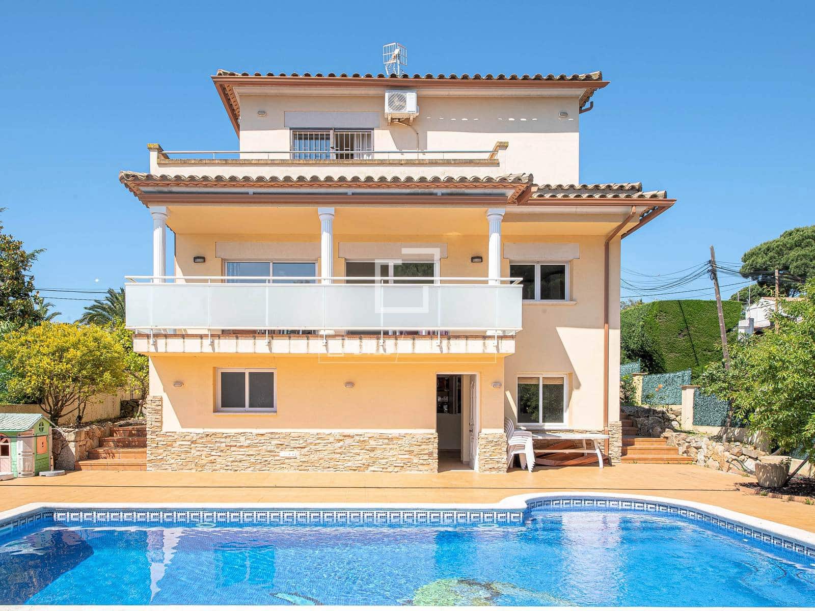 5 bedroom Villa for sale in Platja d'Aro with pool - € 950,000 (Ref: 9867298)