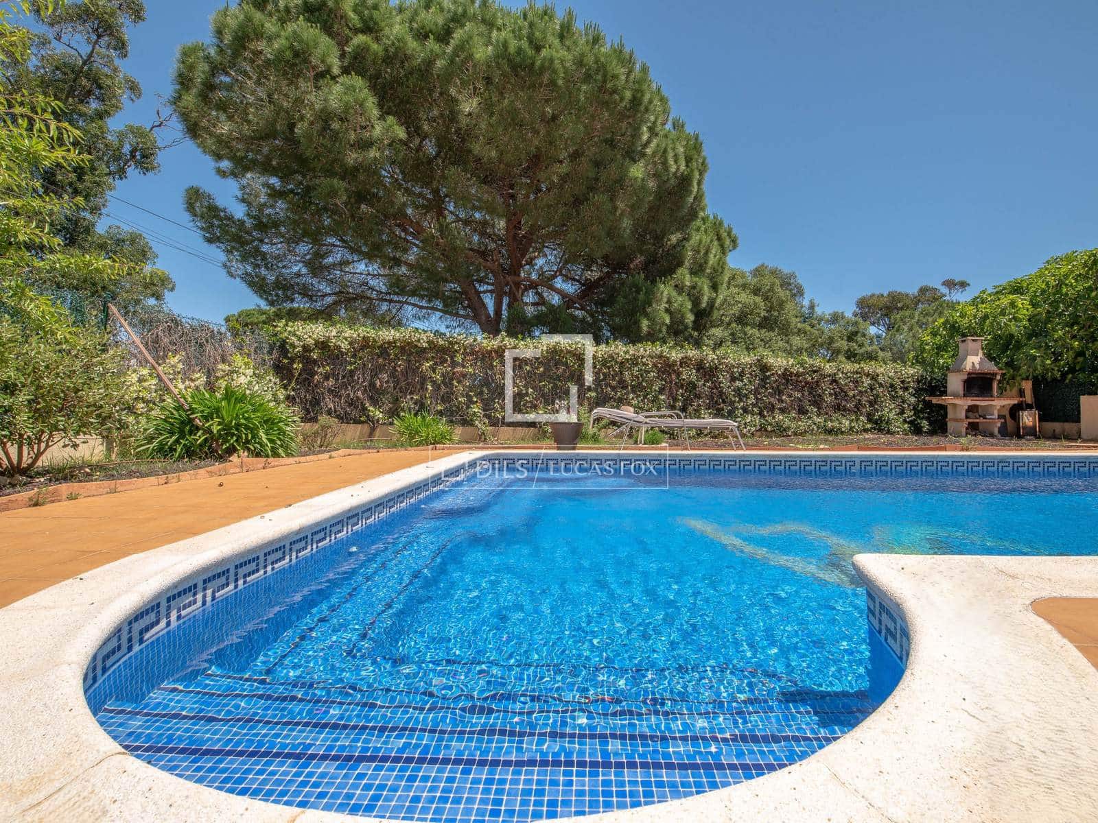 5 bedroom Villa for sale in Platja d'Aro with pool - € 950,000 (Ref: 9867298)